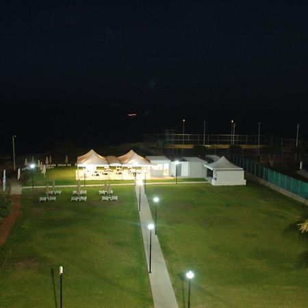 Penelope Beach Hotel Pernera Kültér fotó